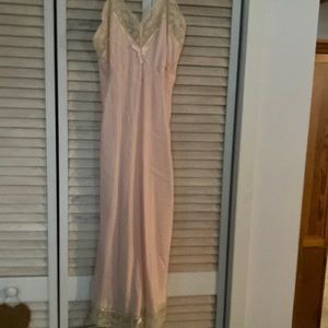 Vintage Silky Slip size 40 bust. Never Worn